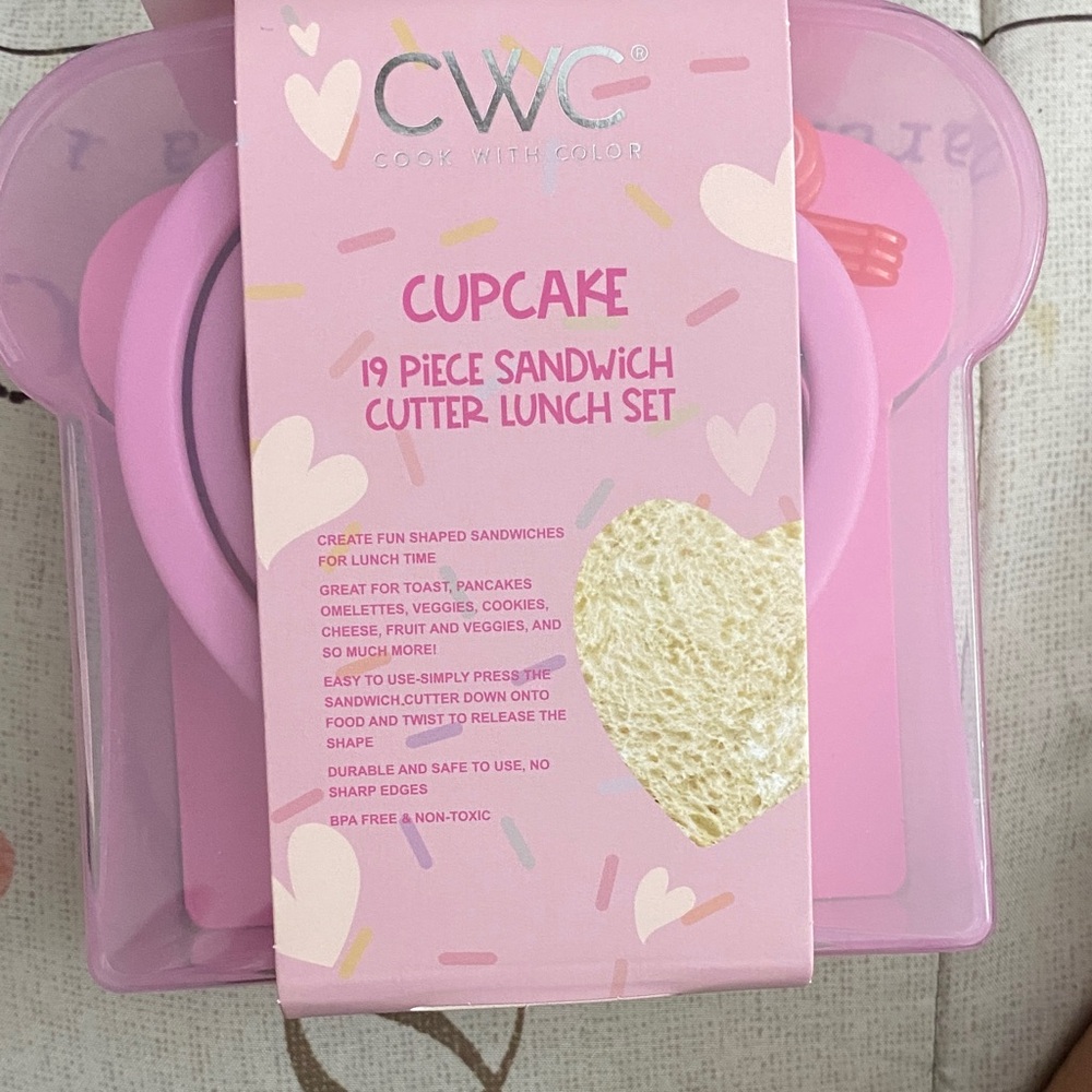 Pink Cupcake Sandwich Cutter Set